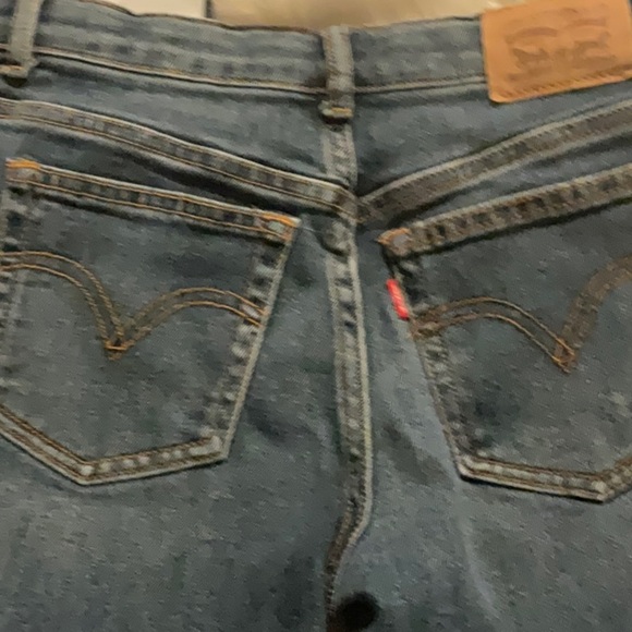 Levi’s Distressed Girls Jeans - Picture 7 of 8